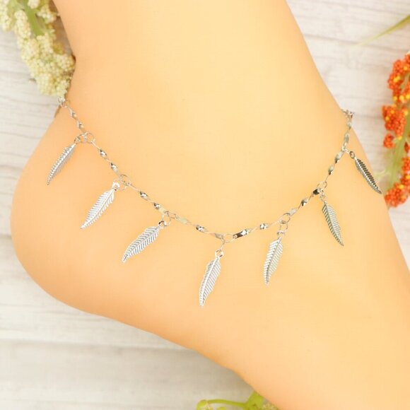 "Handmade Anklet – Elegant & Delicate Jewelry for Women | UNVRC1157 - Picture 10 of 10